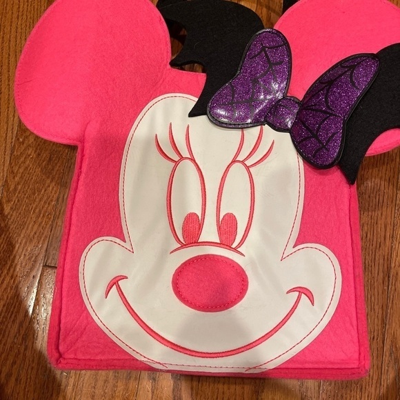 Disney MINNIE MOUSE Pink Halloween Trick Or Treat Bag Tote Glows In The Dark - Picture 2 of 8